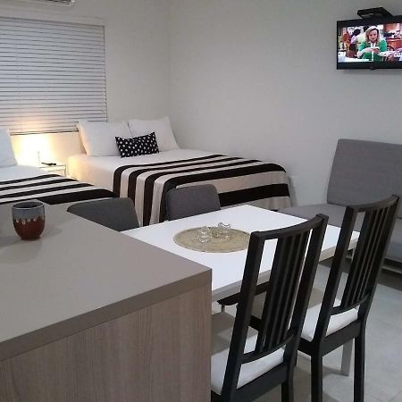 Studio Biscayne Blvd Miami Doral Exterior foto