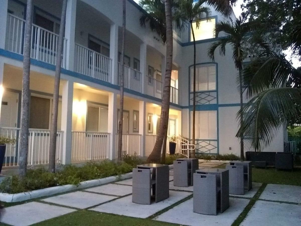 Studio Biscayne Blvd Miami Doral Exterior foto